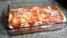 Lasanha simples presunto e queijo