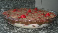 Delícia de chocolate e morango