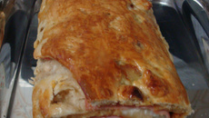 Pizza ou pão enrolado