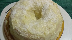 Bolo de coco de liquidificador