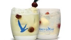 Grey Goose Caipiroska abacaxi e uva