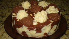 Bolo trufado de brigadeiro branco e preto