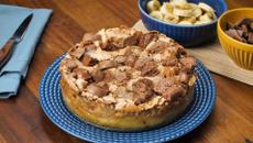 Torta de banana com chocolate aerado