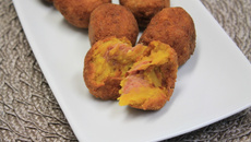 Bolinho de abóbora com carne seca