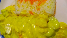 Salmão grelhado ao molho de camarões na mostarda