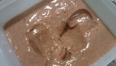 Sobremesa rápida e deliciosa com doce de goiaba