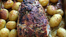 Batata bolinha com alecrim