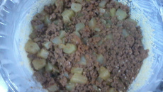 Souflé de chuchu com carne moída