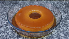 Pudim de leite com bolachas maisena