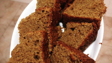 Bolo integral de laranja com óleo de coco e açúcar mascavo