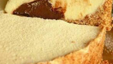 Torta de leite em pó com creme de avelã