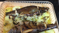 Truta assada à moda mineira