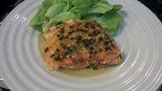 Salmão ao molho de maracujá