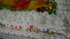 Bolo de aniversário com papel de arroz