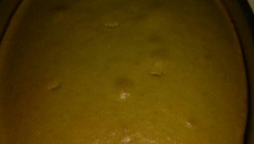 Bolo sem ovo e sem leite macio - qualquer sabor