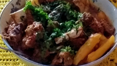 Costela com mandioca simples