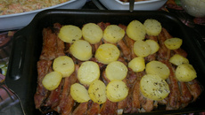 Costelas com batata no forno