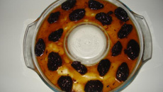 Manjar com coco e ameixa preta