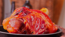 Pernil suíno inteiro (no forno convencional)