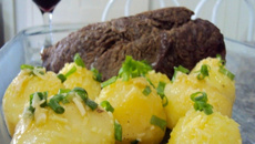 Alcatra alho e óleo com batatas gratinadas