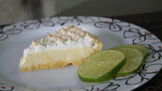 Torta de limão com merengue