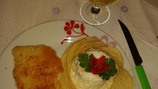 Filé de peixe empanado com pão de forma