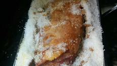 Costela de porco na pedra