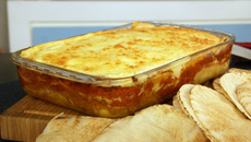 Lasanha de pão sírio