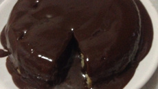 Calda de chocolate no micro-ondas