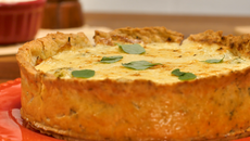 Torta de frango gratinada