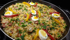 Paella de frango