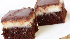 Bolo prestígio de travessa