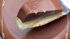 Pudim meio chocolate meio coco