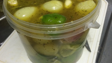 Cebola em conservas com pimentões