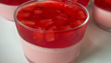 Gelatina com morango