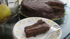 Bolo recheado fácil fácil