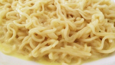 Miojo prático com requeijão