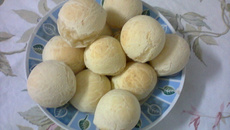 Pão de queijo mineiro