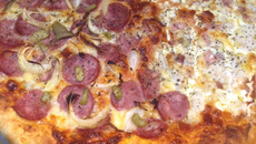 Massa de pizza para forno a lenha