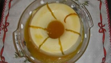 Mousse de jaca com calda de laranja