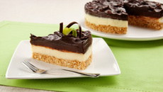 Torta de limão com ganache de chocolate