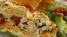 Abobrinha recheada (sem carne)