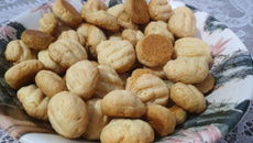 Biscoito de queijo ralado e requeijão