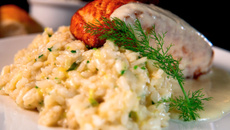 Risoto de gorgonzola com lombinho de porco e alecrim