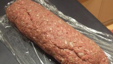 Rocambole de carne moída