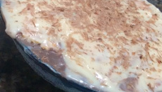 Pavê de chocolate com biscoito maizena