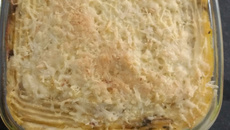 Escondidinho de batata com lombo de porco desfiado