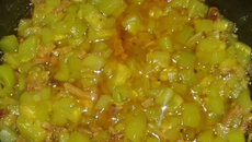 Abobrinha com bacon refogada