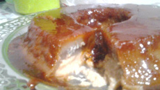 Pudim três cores de pão e chocolate