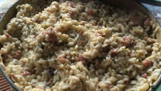 Risoto de calabresa fresca e alho-poró